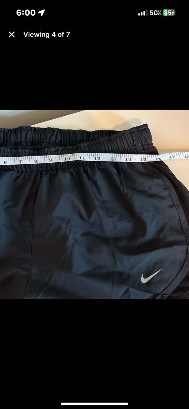 Nike - Picture 4 of 7